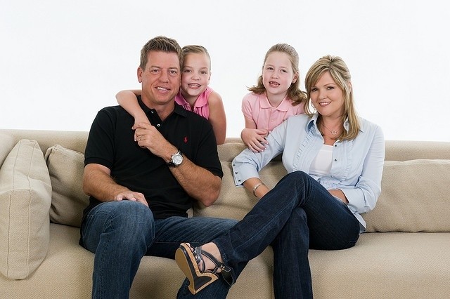 Troy Aikman with his first wife, Rhonda and his children 
